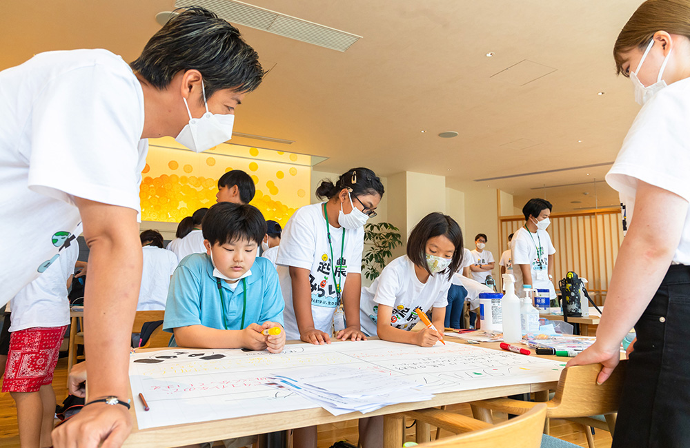 第4回 加工現場訪問授業 ライスバーガー作り&お米アイスのシール貼り体験と加工ビジネスの学びで江田島へ！